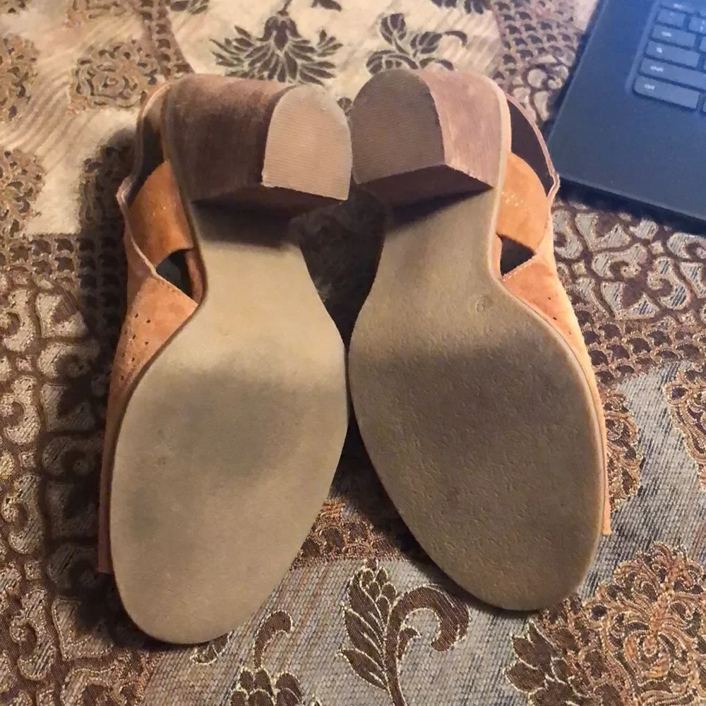 Franco Fortini size 9 suede wedges like new